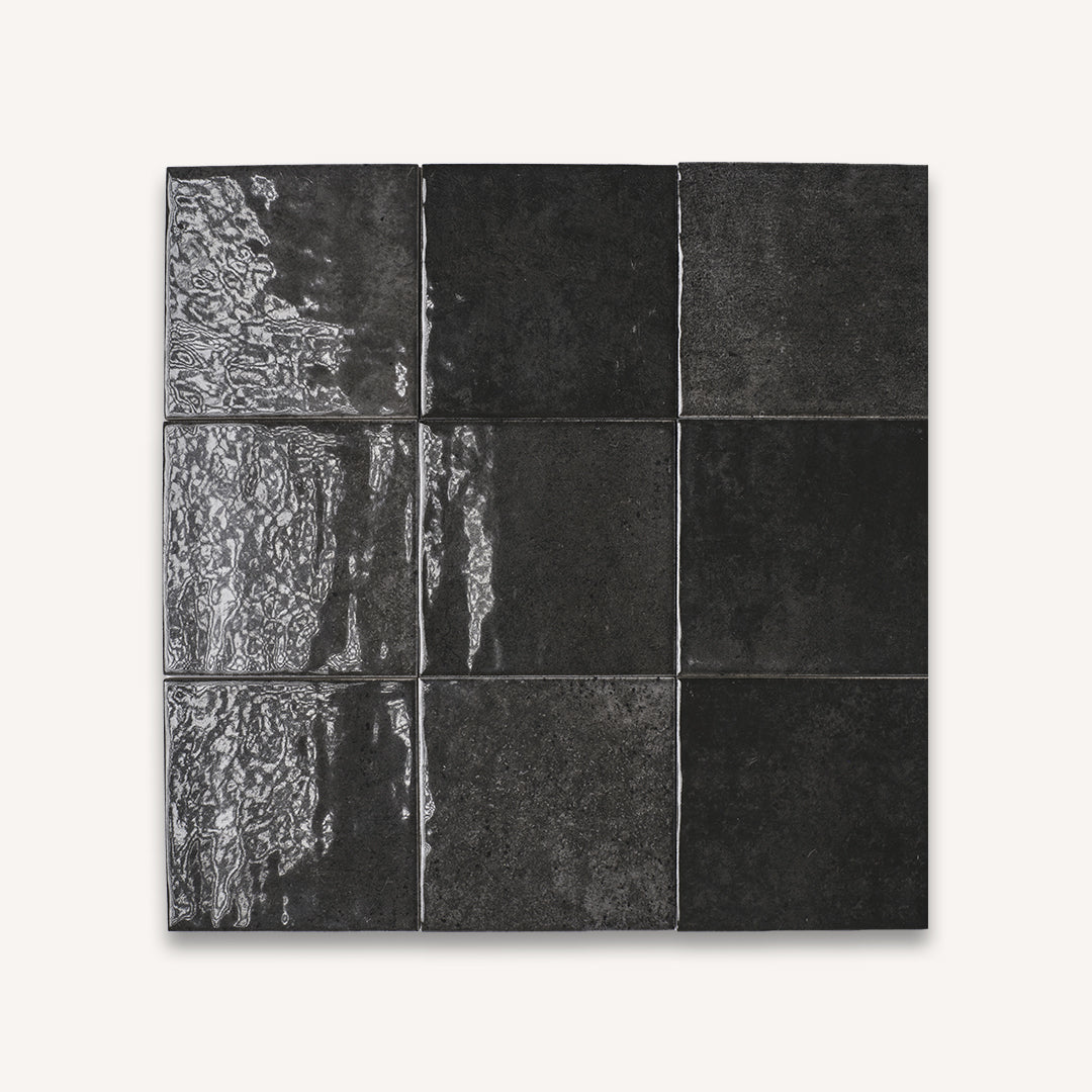 Strata Square Off Black