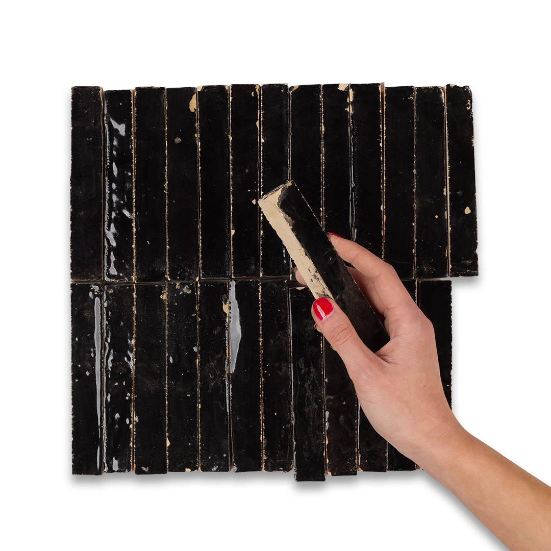 Kit Kat Black