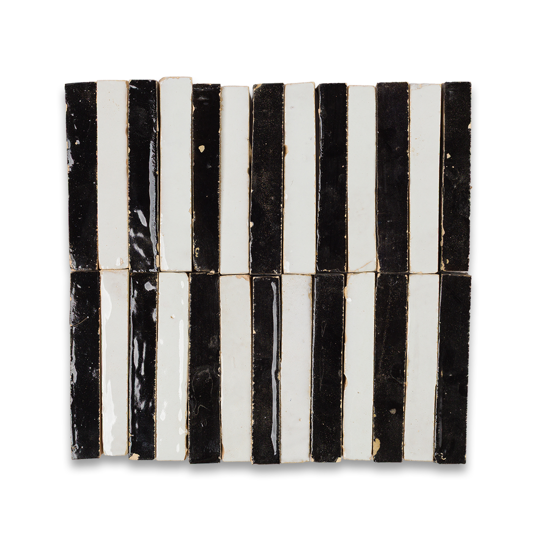 Kit Kat Black