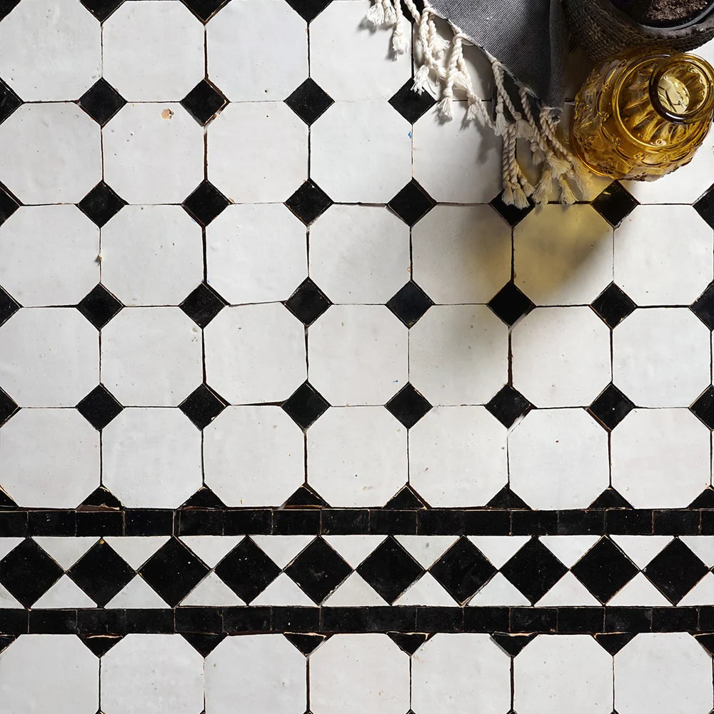 Black and White Border Zellige